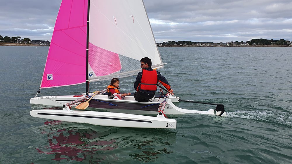 Astus 14.5 Proa / Trimaran - Red Beard Sailing