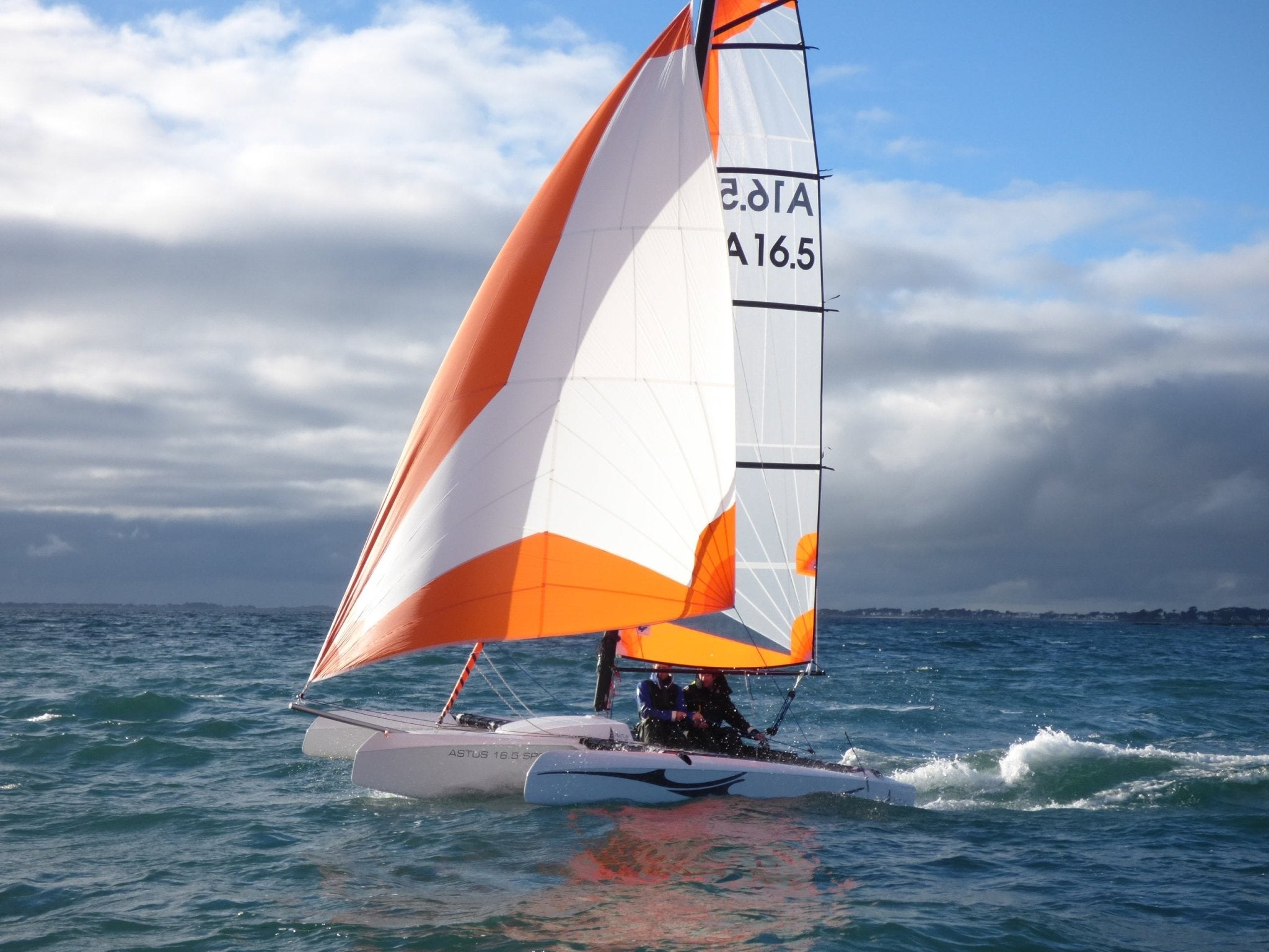 Astus 16.5 Sailing Trimaran - Red Beard Sailing