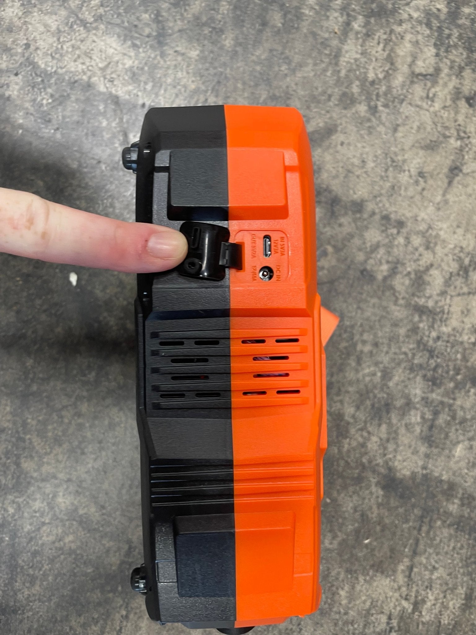 Premium Battery Inflator Pump - Red Beard Sailing