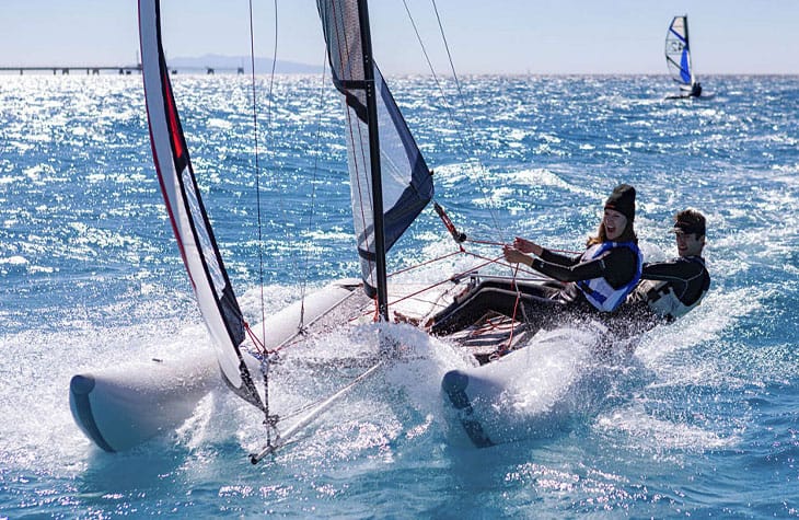 MiniCat 460 Elite Racing Image